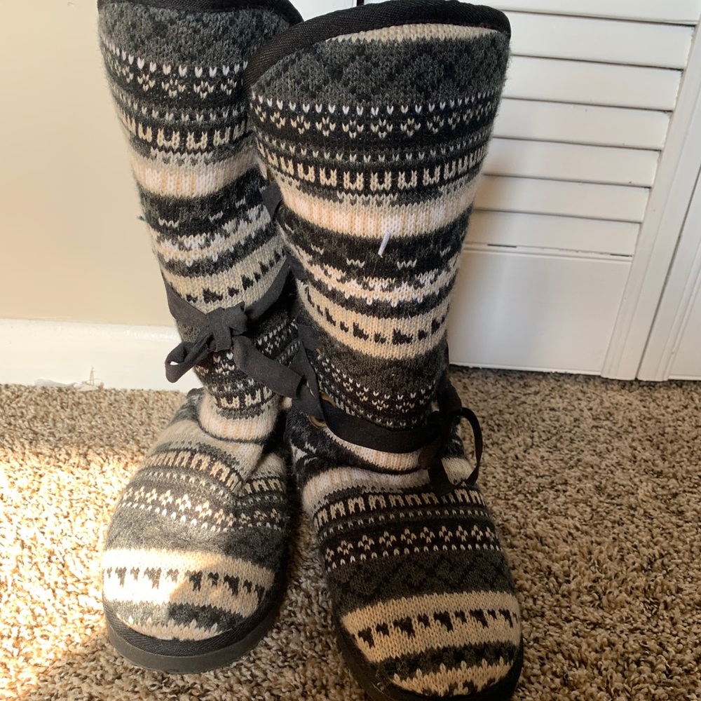 Lace up boots